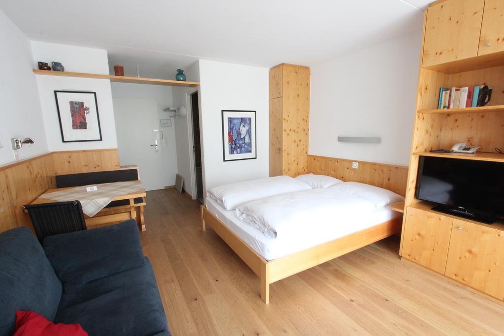Hotel Des Alpes ฟลิมส์ ภายนอก รูปภาพ