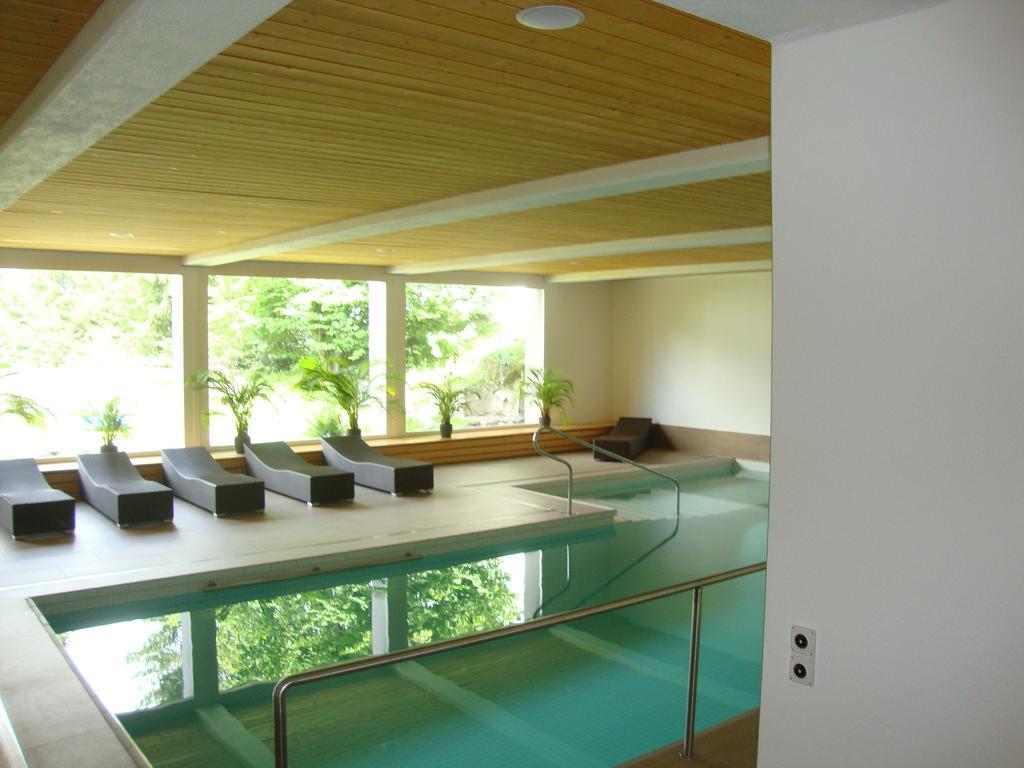 Hotel Des Alpes ฟลิมส์ ภายนอก รูปภาพ