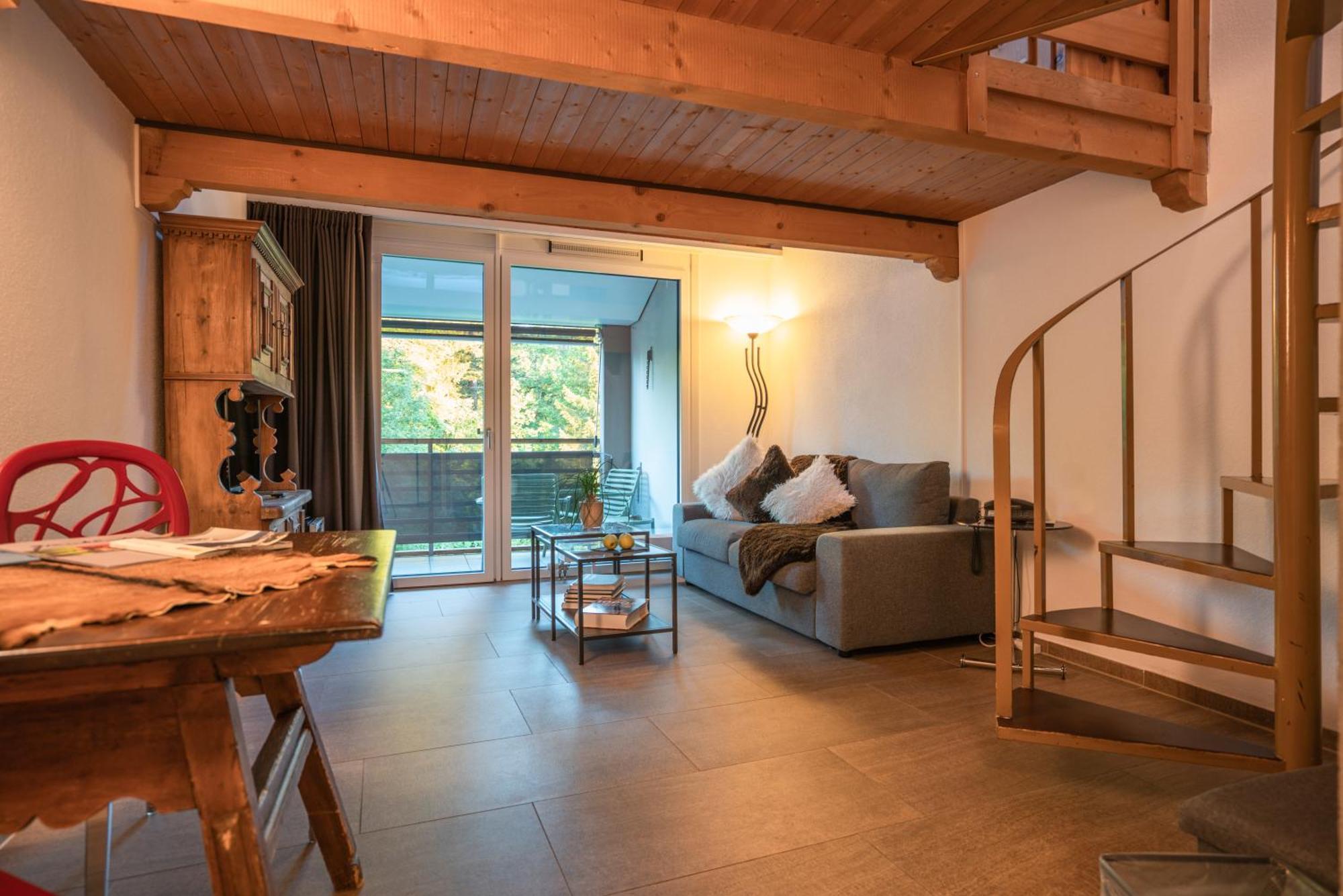 Hotel Des Alpes ฟลิมส์ ภายนอก รูปภาพ